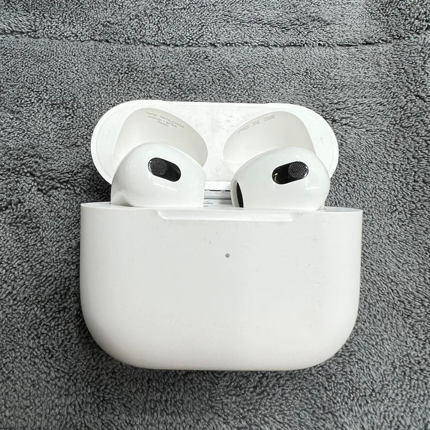 AIRPODS 3RD GENERATION - WHITE